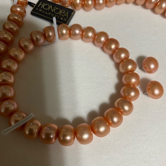 Honora pearl collection set beautiful peach 🍑 color NWT - Picture 3 of 3